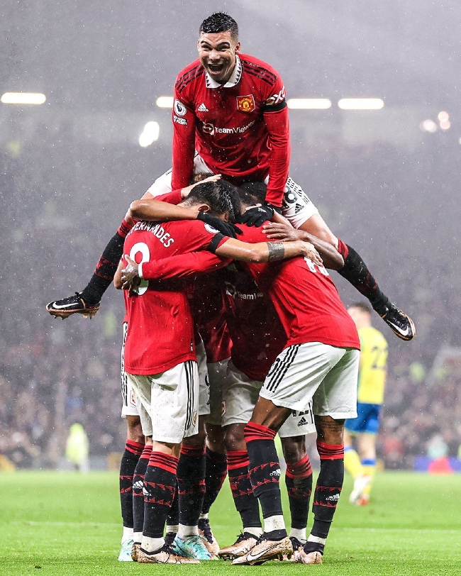 而且在场外 而且在场外